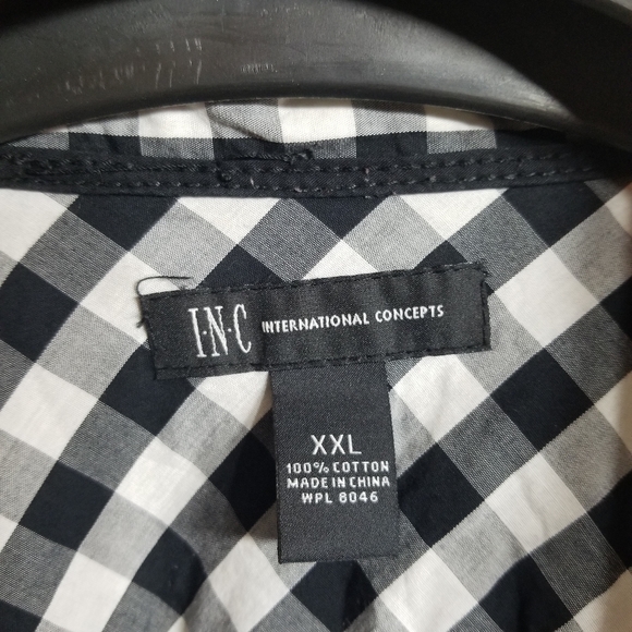 Inc button up - Picture 3 of 3